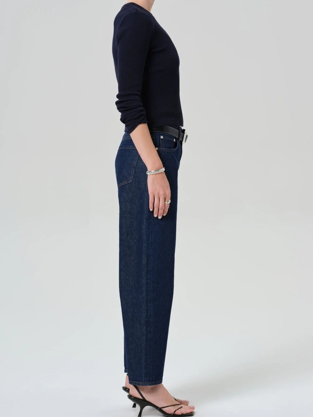 Citizens Of Humanity Miro Barrel Leg Jean in Amherst Dark Wash 30